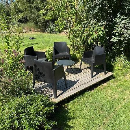 Grande Maison En Bois Eco-responsable Proche De La