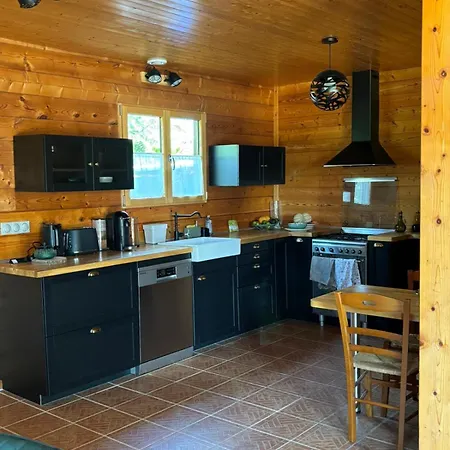 Grande Maison En Bois Eco-responsable Proche De La Casa de Férias