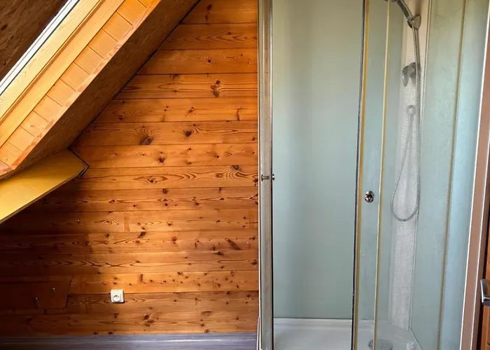 Grande Maison En Bois Eco-responsable Proche De La *