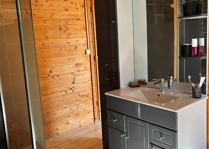 Grande Maison En Bois Eco-responsable Proche De La Saint-Germain-sur-Ay