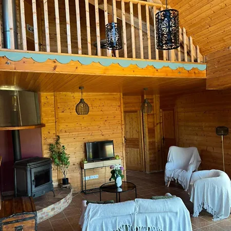 Grande Maison En Bois Eco-responsable Proche De La *