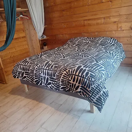 Grande Maison En Bois Eco-responsable Proche De La *