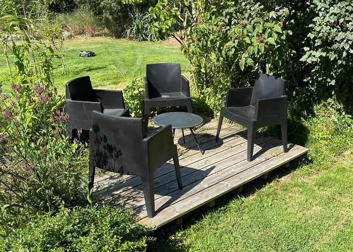 Grande Maison En Bois Eco-responsable Proche De La