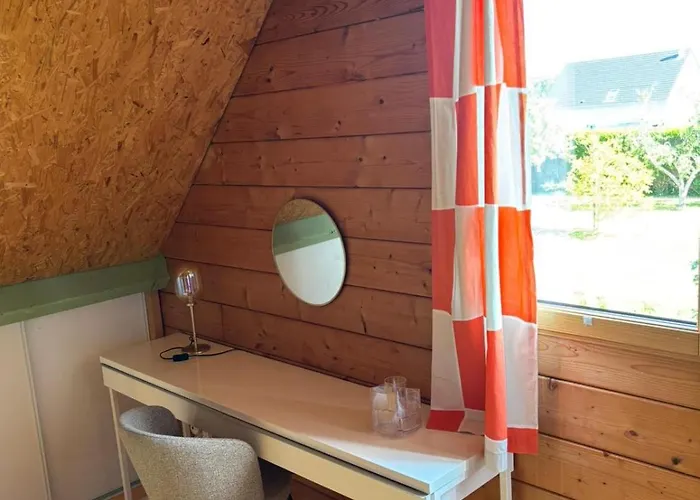 Grande Maison En Bois Eco-responsable Proche De La